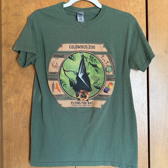 Fox Bat T-shirt, Columbus Zoo, Size S - Picture 1 of 10